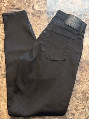Levi’s 711 Women’s Skinny Jeans size 29